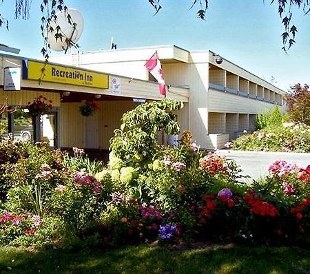 Recreation Inn And Suites Kelowna Exterior foto