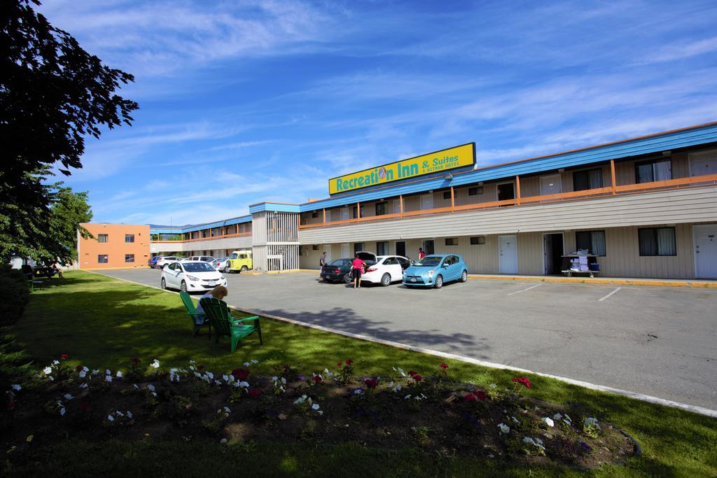 Recreation Inn And Suites Kelowna Exterior foto