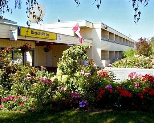 Recreation Inn And Suites Kelowna Exterior foto